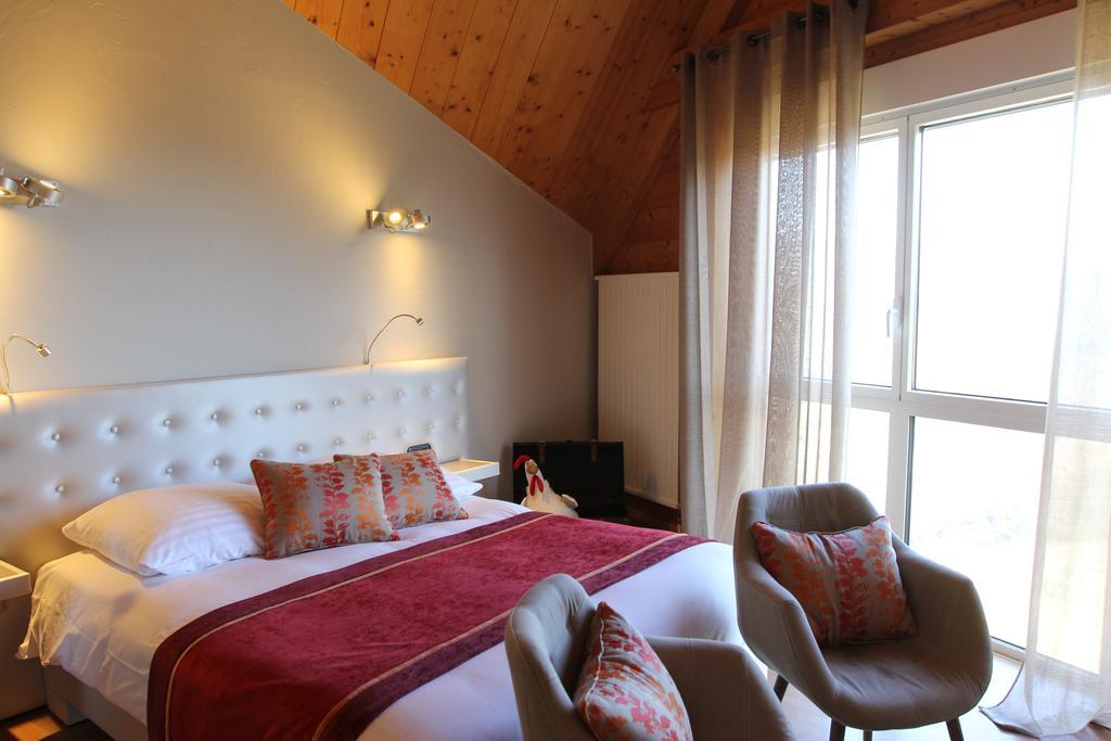 Hotel Restaurant Les Alisiers Лапутроа Екстериор снимка